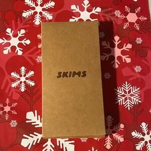 SKIMS Mid Calf Socks in Sienna